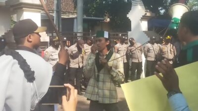 Himpunan Mahasiswa Islam Demo DPRD Kota Probolinggo