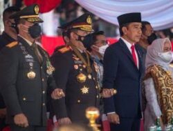 Jokowi: Kapolri Masih Listyo Sigit, Ketum TKN Dukung Program-Programnya